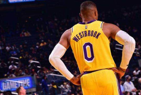 J9九游会官方网站-【观点】韦少球商低？混了那么多年的他才是球场智者